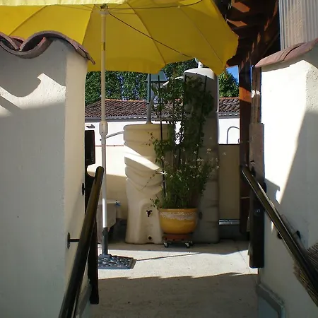 T2 Dans Maison De Village Apartment *