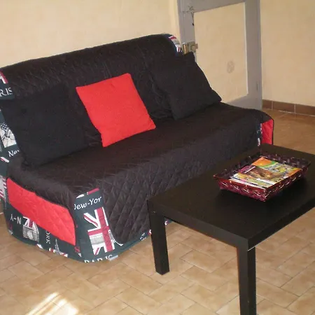 T2 Dans Maison De Village *