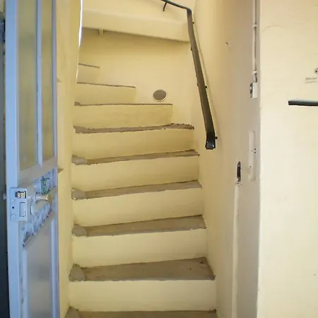 T2 Dans Maison De Village Ganges