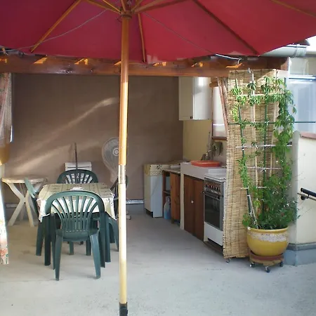 T2 Dans Maison De Village Apartment Ganges