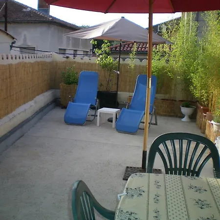 T2 Dans Maison De Village * Ganges