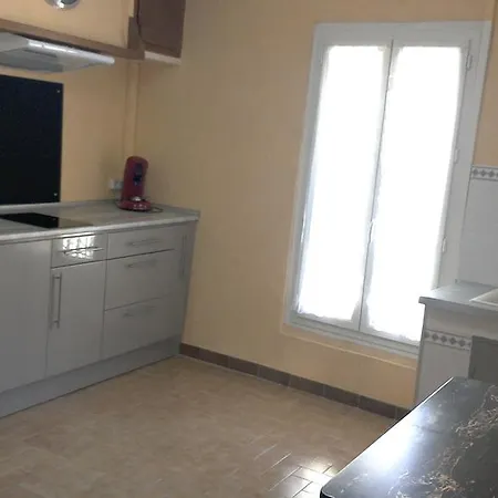 Apartment T2 Dans Maison De Village