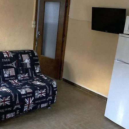 T2 Dans Maison De Village Apartment Ganges