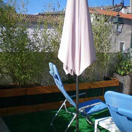 T2 Dans Maison De Village شقة *