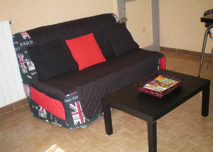 T2 Dans Maison De Village *