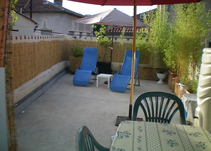 T2 Dans Maison De Village * غانغز