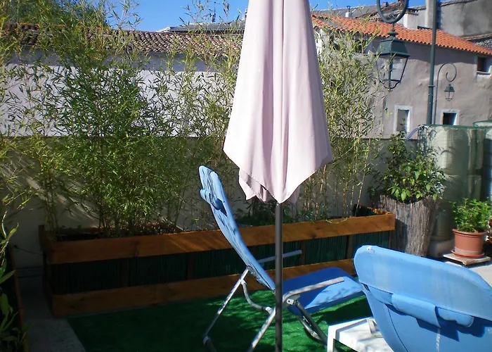 T2 Dans Maison De Village شقة *