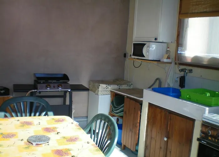 T2 Dans Maison De Village شقة